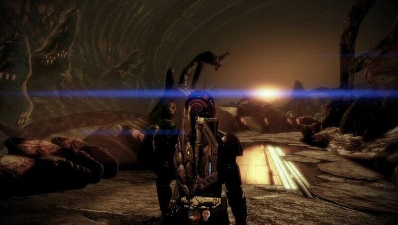 [Mass Effect 2] На скриншоте: Капсулы на корабле Коллекционеров.