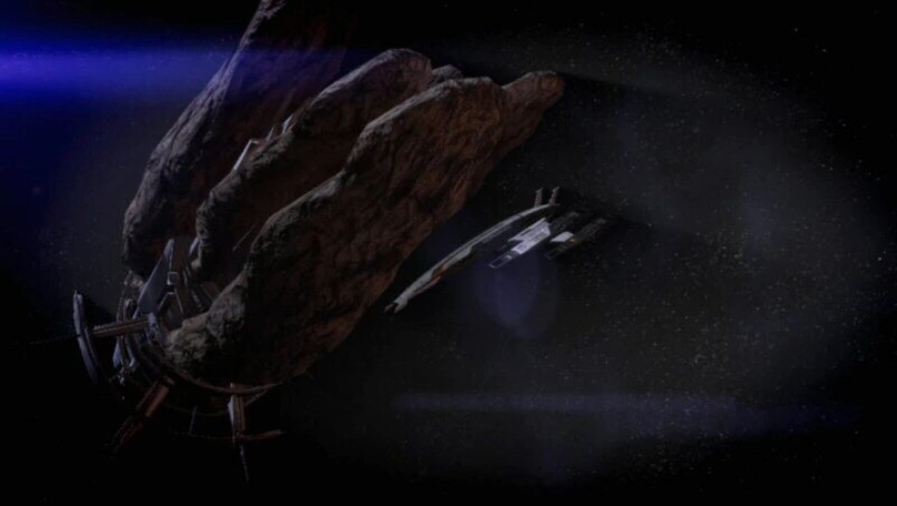 [Mass Effect 2] На скриншоте: Нормандия и корабль Коллекционеров.