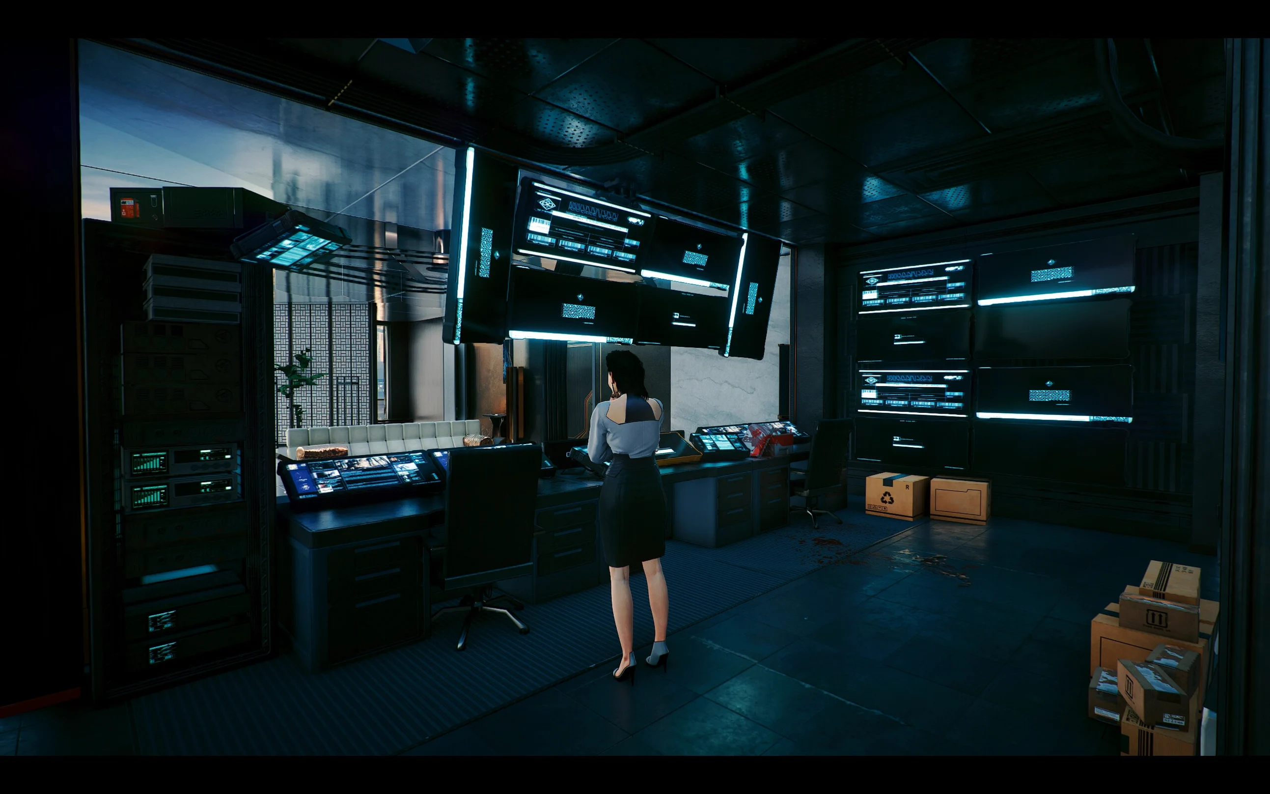 [Cyberpunk 2077] Оборудование в комнате наблюдения за Пералесами.